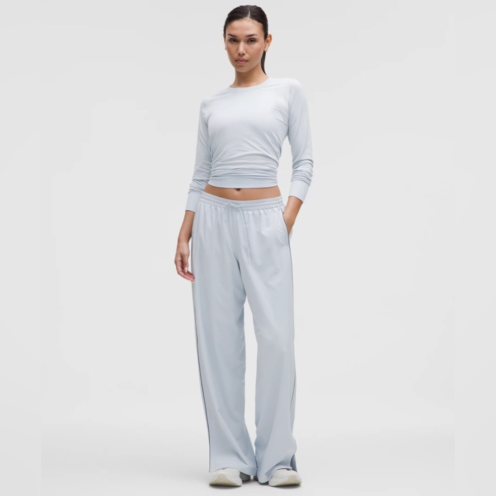 Lululemon - Court rival track pants